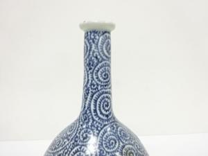 古伊万里 染付 蛸唐草模様 御神酒 徳利 2本 [B24439] 古伊万里 染付 蛸唐草 大徳利 | 宗 sou::お茶道具・着物のお店